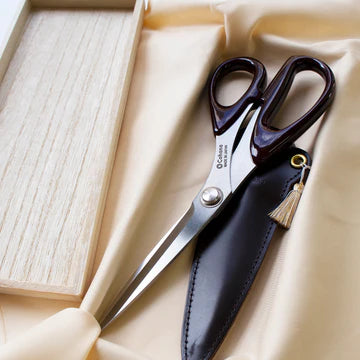 Cohana - Seki Scissors with Lacquered Handles (Tame-Nuri)