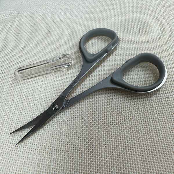 Curved Tip Embroidery Scissors with Cap 88mm (3-1/2")