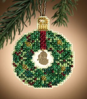 Emerald Wreath - Mill Hill Christmas Jewels Beaded Ornament Cross Stitch Kit (MH16-1305)