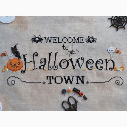 "Welcome to Halloween Town" CV 216 by Serenità di campagna