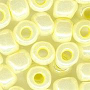 Mill Hill - Size 3 Pebble Beads - 05002 Yellow Creme