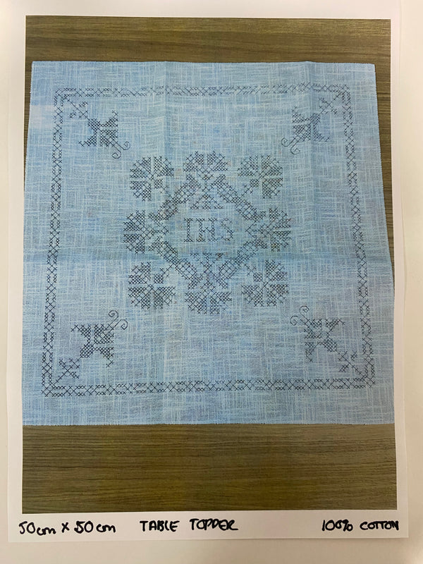 Table Topper Model FHA 9664 by Weihkorb-Deckchen