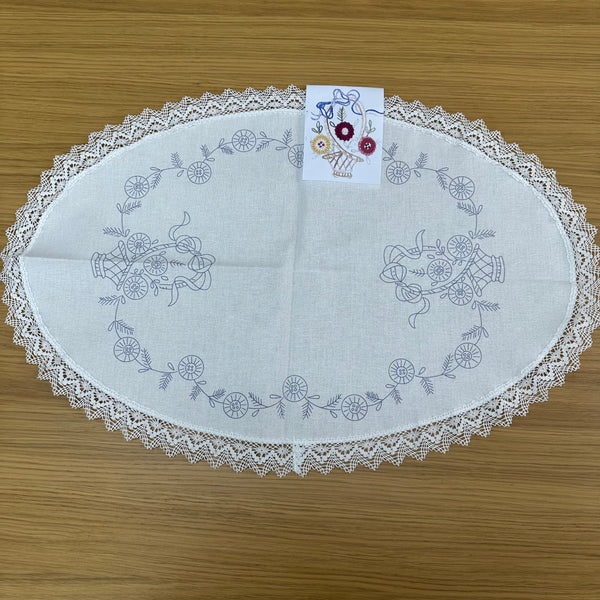 Doily Stamped Embroidery Oval 8519 by Margot Creations de Paris