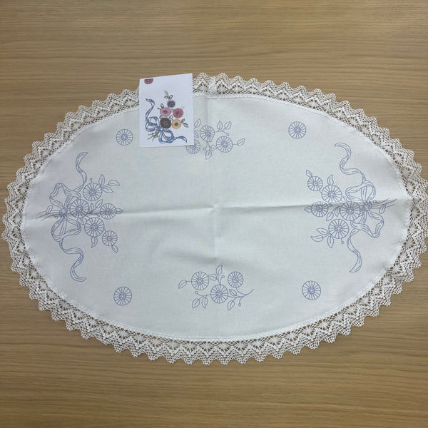 Doily Stamped Embroidery Oval 5107 by Margot Creations de Paris