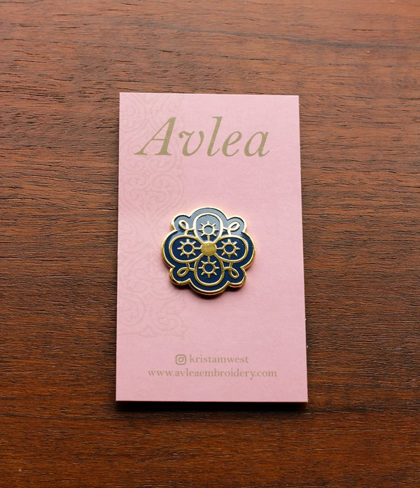 Magnetic Enamel Needle Minder by Avlea - Pumpkin Seed