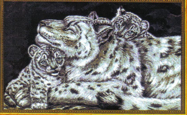 Snow Leopard & Babes #MBW-100 by Kustom Krafts Needleworks