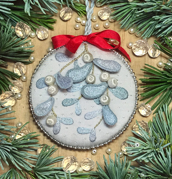 Merry Mistletoe  - Raised Embroidery Kit by Anna Scott