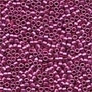 Mill Hill - Magnifica Beads - 10032 Brilliant Fuchsia