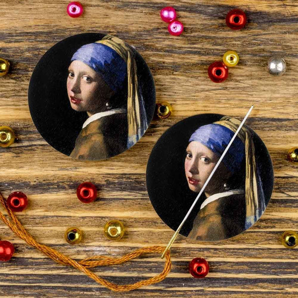 Girl with a Pearl Earring Magnetic Double Sided Needle Minder FLMH-066 by Wonderland Crafts