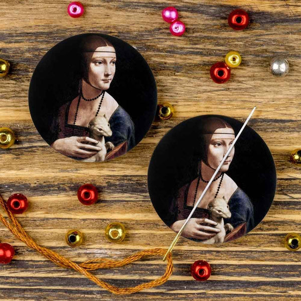 Lady with an Ermine Magnetic Double Sided Needle Minder FLMH-067 by Wonderland Crafts