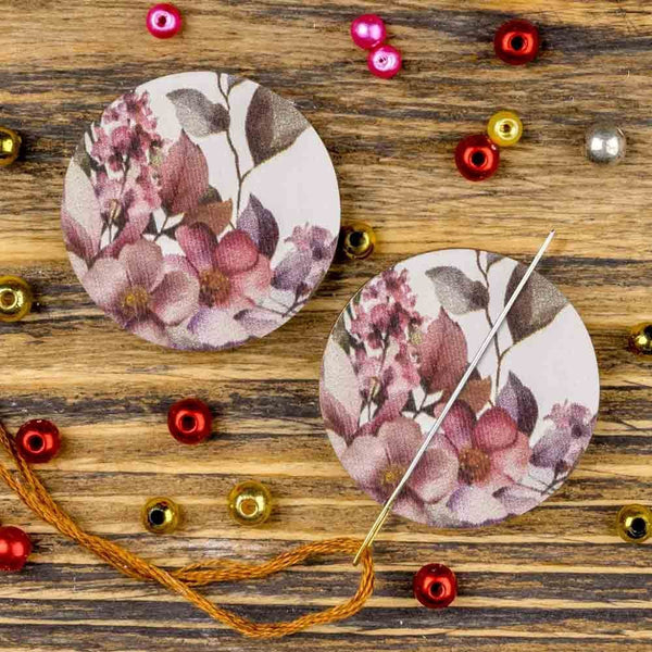Old Mauve Floral Magnetic Double Sided Needle Minder - FLMH-092 by Wonderland Crafts