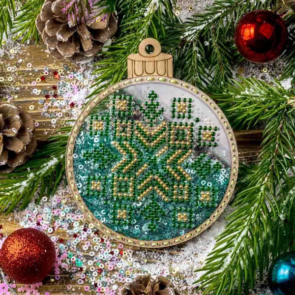 Snowflake Beaded Christmas Decoration Kit FLPL-059 by Wonderland Crafts