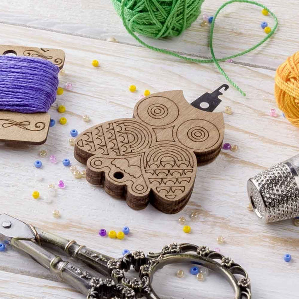 Needle Threader FLNT-011 by Wonderland Crafts