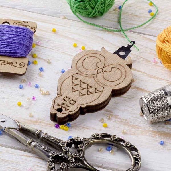 Needle Threader FLNT-012 by Wonderland Crafts