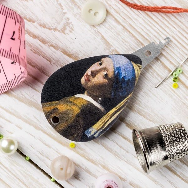 Girl with a Pearl Earring Needle Threader FLNT-013 by Wonderland Crafts