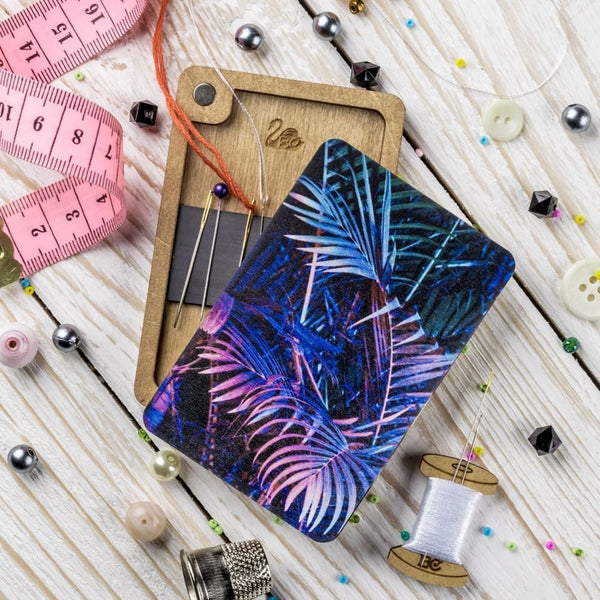 Purple Palm Magnetic Needle Case FLZB(N)-084 by Wonderland Crafts