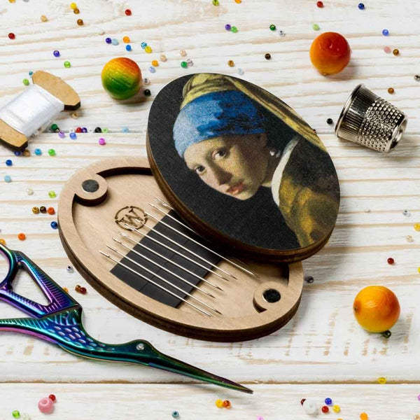 Girl with a Pearl Earring Oval Magnetic Needle Case FLZB(N)-149 by Wonderland Crafts