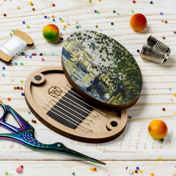 Waterside Oval Magnetic Needle Case FLZB(N)-153 by Wonderland Crafts