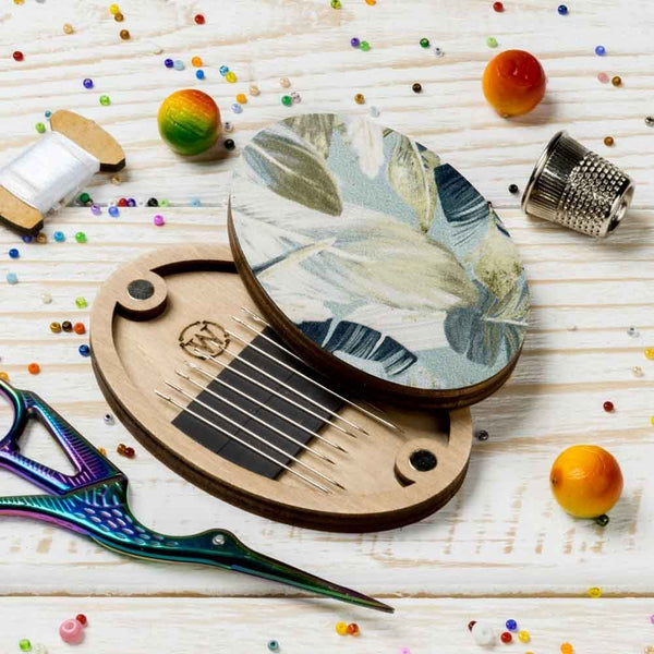 Feathers Oval Magnetic Needle Case FLZB(N)-155 by Wonderland Crafts
