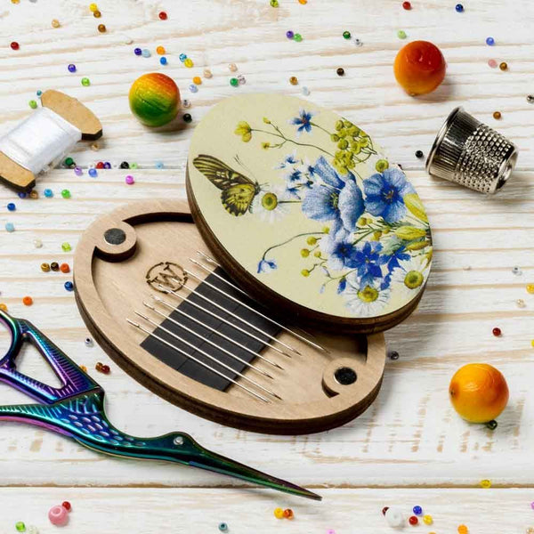 Butterfly Landing Oval Magnetic Needle Case FLZB(N)-161 by Wonderland Crafts
