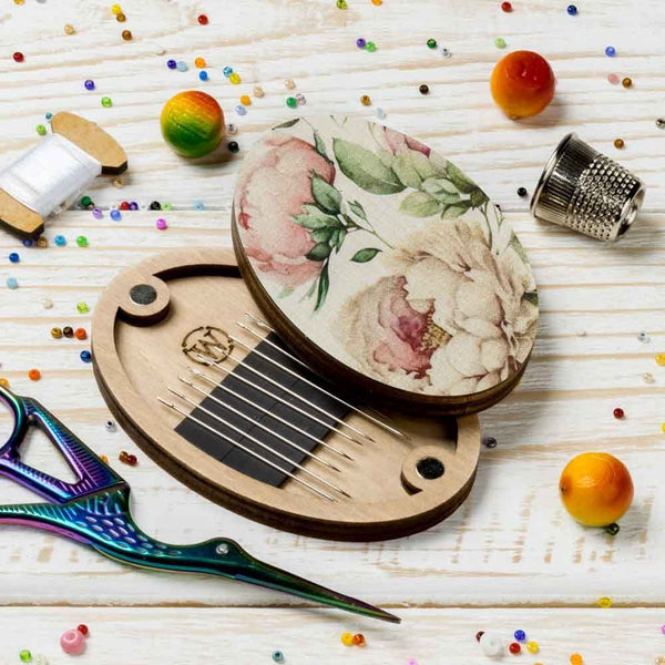Peony Oval Magnetic Needle Case FLZB(N)-167 by Wonderland Crafts