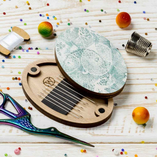 Organic Print Oval Magnetic Needle Case FLZB(N)-169 by Wonderland Crafts