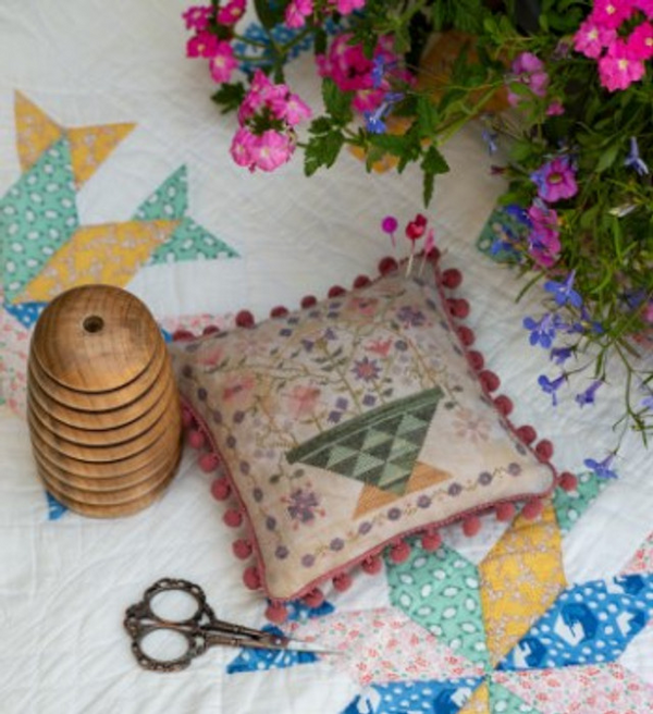 Betsy's Summer Basket by Pansy Patch Quilts and Stitchery