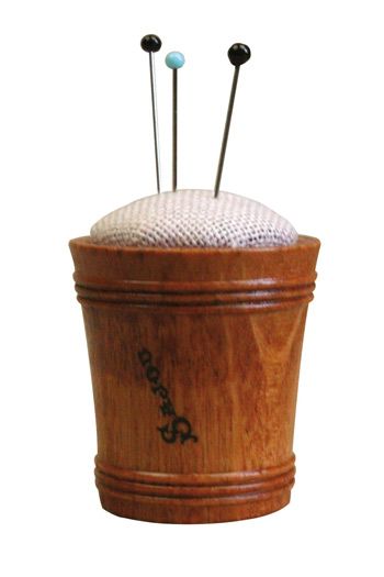 Sajou Wooden Pin Cushion - Pink Linen